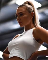 Allie Griffith's Instagram, Twitter & Facebook