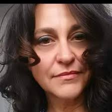 Una vecchia bretone con un cappello e un ombrello di carta di riso e canna di bambù; Ilaria La Gioia On Twitter Franco Battiato Centro Di Gravita Permanente Http T Co Inn4sxdm Via Youtube