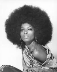 On vous dit tous les secrets de. Idee Coiffure Photo Coupe Afro Femme Annees 70 Style Funky Boule De Cheveux Natty Madame Tn Magazine Feminin Numero 1 Mode Beaute Shopping Lifestyle