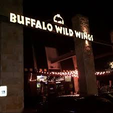 Deep fry chicken wings for approximately eight to 10 minutes in oil that's heated to 375 degrees fahrenheit. Buffalo Wild Wings 51 Tips From 3892 Visitors