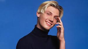 90s Fashion For Men How To Get The 1990 S Style The Trend Spotter 90s Hair Men Nick Carter 90s Men