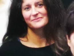 ✊ Ce week-end, il y avait un chœur de 50 femmes, de 11 à 78 ans, 5  musiciennes, deux solistes, une cheffe de chœur, un vidéaste et un  ingénieur son... C'était une