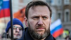 Poisoned vladimir putin critic alexei navalny kissed his wife goodbye as he was arrested moments after landing at a russian airport tonight. Kremlin Critic Alexei Navalny Says He Was Poisoned In Custody News Dw 02 08 2019