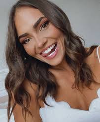 Kiana James's Instagram, Twitter & Facebook