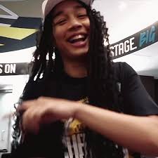 She's literally the cutest || @Hannahhh🖤💛 || #hannahstuelke #iowawbb...