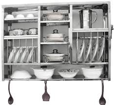 Selain itu, tersedia juga tempat untuk meletakkan alat makan seperti sendok, garpu serta gelas. Cara Buat Rak Piring Stainless