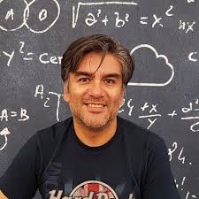 Omar Aviles (@_omaraviles)