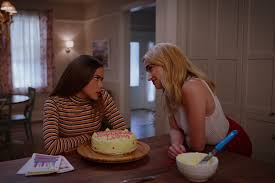 Georgia's credit card is cut off, so she pulls a number of cons to get their clothing and a bag she thinks will let her fit in. Questions We Have For Ginny Georgia Season 2 Ginny Georgia Season 1 Ending Spoilers