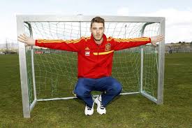 images?q=tbn:ANd9GcRa6_Wlm-HMU4EqEeeWWmV