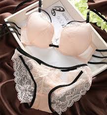 Pin Em Lingerie