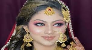 Simran Matharu's Instagram, Twitter & Facebook