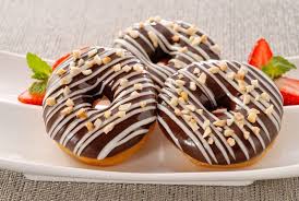 Ditambah lagi dengan cara membuatnya yang terbilang mudah. Cara Membuat Donat Ubi Sederhana Yang Empuk Kueliner Delicious Donuts Desserts Food