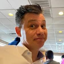 Dustin Paulsen's Instagram, Twitter & Facebook