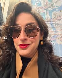 Hilary Ginther, Mezzo-Soprano