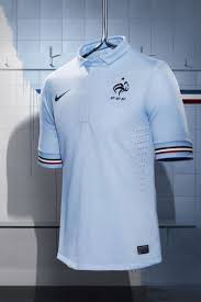 Equipe de france féminine : Nike Devoile Le Nouveau Maillot De L Equipe De France De Football L Express