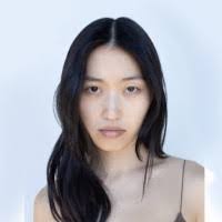 Elissa Walker's Instagram, Twitter & Facebook