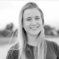 Zoya Binyaminov's Instagram, Twitter & Facebook