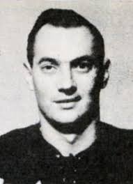Player photos for the 1951-52 Oshawa Generals at hockeydb.com