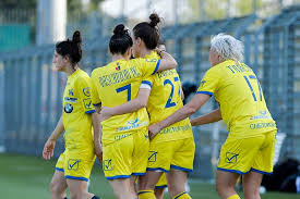 Dal 6 agosto a verona si fa sul serio. Calcio Femminile Addio Al Chievoverona Valpo
