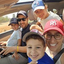 דניאל כהן, די ג'י במסיבה. משעה 6.00 בבוקר לא שמענו ממנו. בבקשה אולי למישהו  יש מידע. עוברים על כל רשימה שיש וכלום...