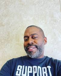 Deon Richmond's Instagram, Twitter & Facebook