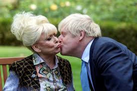 Dame barbara windsor's celebrity friends have pair tribute to the star after her husband announced she. Liexjbnbxe Dim
