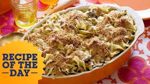 Bake the casserole for 30 minutes, or until cheese is melted and sauce is bubbling. Recipe Of The Day Quick Turkey Noodle Casserole 30 Minute Meals With Rachael Ray Food Network Youtube