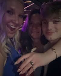 Haley Lenz (@haleylenz) • Instagram photos and videos