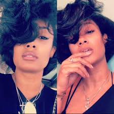 do you guys prefer crys with short or long hair I love both she's so  pretty.❤️