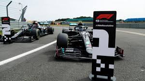 Participe à la course grâce à ta souris. Heureusement Les Doubles Epreuves Sont La Pour Mettre Du Desordre Chez Mercedes Eurosport