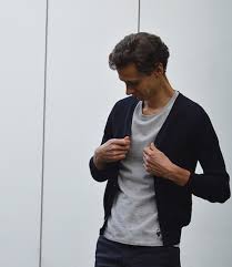 Le prix d'un homme (this sporting life) est un film britannique réalisé par lindsay anderson, sorti en 1963. Quel Est Le Vrai Prix D Un T Shirt Pour Homme Blog Goudronblanc