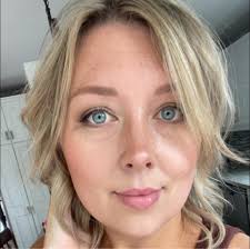 Teacher gift ideas: Custom flower ornaments