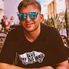 Gino Colombo's Instagram, Twitter & Facebook