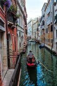 Exploring the side streets, canals and bridges of venice, italy. 9 Must Have Experiences In Venice Italy Earth Trekkers