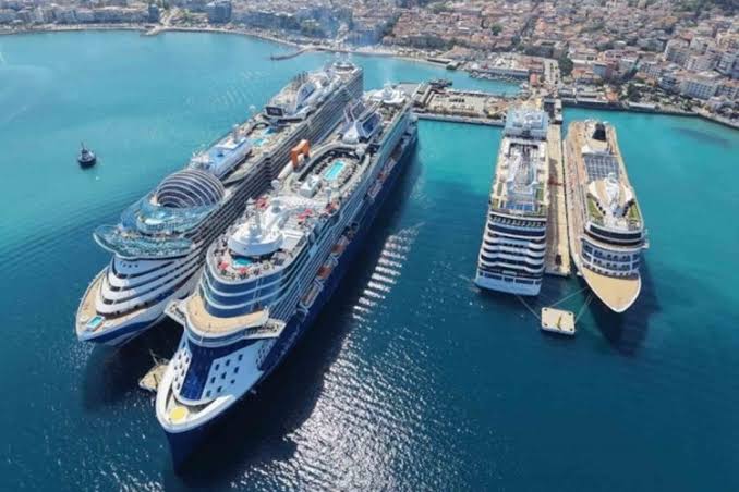 Kuşadası Limanı 2026’da Rekor Sezona Hazırlanıyor: Tek Günde 5 Bin Turist, 650–700 Gemi Beklentisi