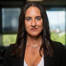 Elizabeth Landry's Instagram, Twitter & Facebook