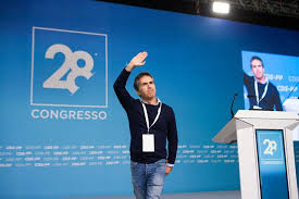 O perigo da desintermediação política. Danco1sl9d8h5m