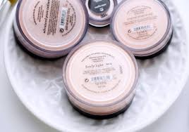 Just be sure to pair it with another form of spf to ensure full sun protection (most women won't. Bare Minerals Erfahrungen Produkte Fur Naturlichen Look