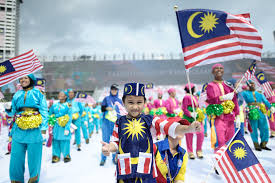 It consists of thirteen states and three federal territories and has a total landmass of 329,847 square kilometres (127,350 sq mi) separated by the south china sea into two similarly sized regions, peninsular malaysia and malaysian borneo. 4 Interesting Facts About Malaysia
