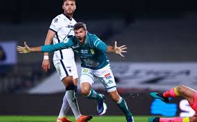 Pumas vs león, el juego de ida de la final del torneo guard1anes 2020, se juega esta noche de jueves en el estadio olímpico universitario en donde los capitalinos llegan fortalecidos tras haber logrado un lugar en esta serie tras derrotar a cruz azul.león, que fue líder en el torneo levanta la mano como el favorito. Pumas Vs Leon 1 1 La Fiera Rescato La Final En El Ultimo Minuto Mediotiempo