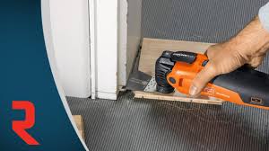 Comment Raccourcir Un Cadrage De Porte Avec Precision Pour Installer Un Plancher Flottant Youtube