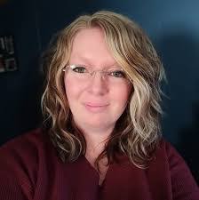 Mike Minehart's Instagram, Twitter & Facebook