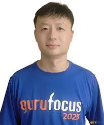 Don Li's Instagram, Twitter & Facebook