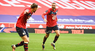 Yusuf yazıcı saç rengi 8. Burak Yilmaz Ve Yusuf Yazici Is Basinda Trt Spor Turkiye Nin Guncel Spor Haber Kaynagi