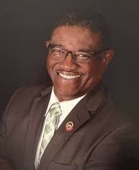 Lonnie Curtis's Instagram, Twitter & Facebook