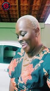 Pastora Sandra Alves Cantando É Adorar