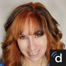 Elizabeth Macpherson's Instagram, Twitter & Facebook