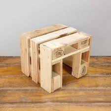 Europaletten Hocker Natur Robuster Sitzhocker Aus Holz Palette Upcycled Paletten Hocker Palettenmobel Im Freien Palette