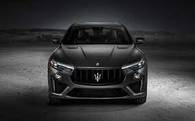 download wallpapers maserati levante trofeo 2019 4k front view luxury suv new black levante italian cars maserati besthqwallpapers com マセラーティ マセラティ 高級suv