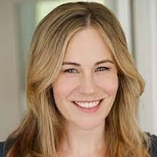 Kat Ogden's Instagram, Twitter & Facebook